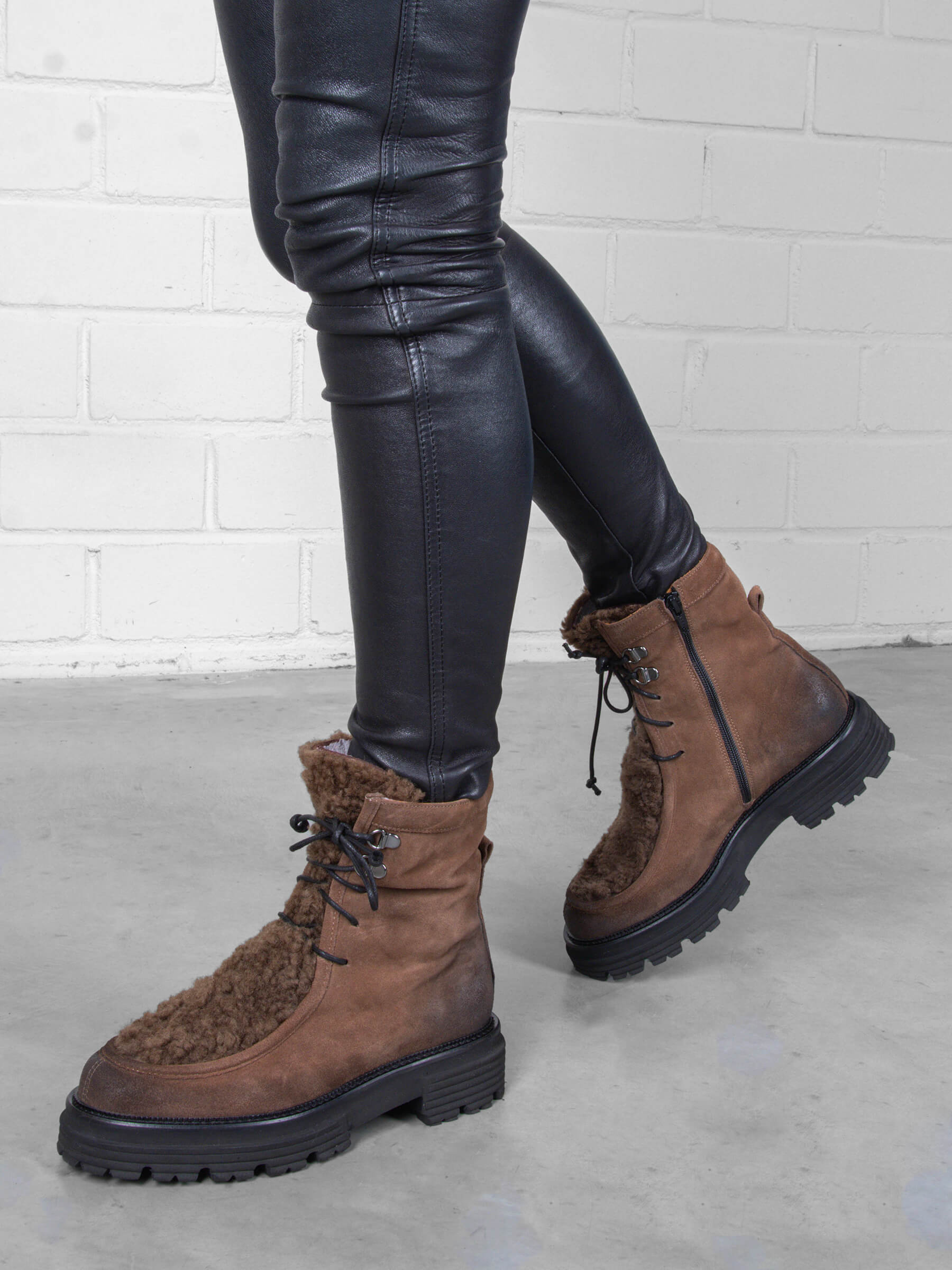 Lammfell Stiefeletten taupe