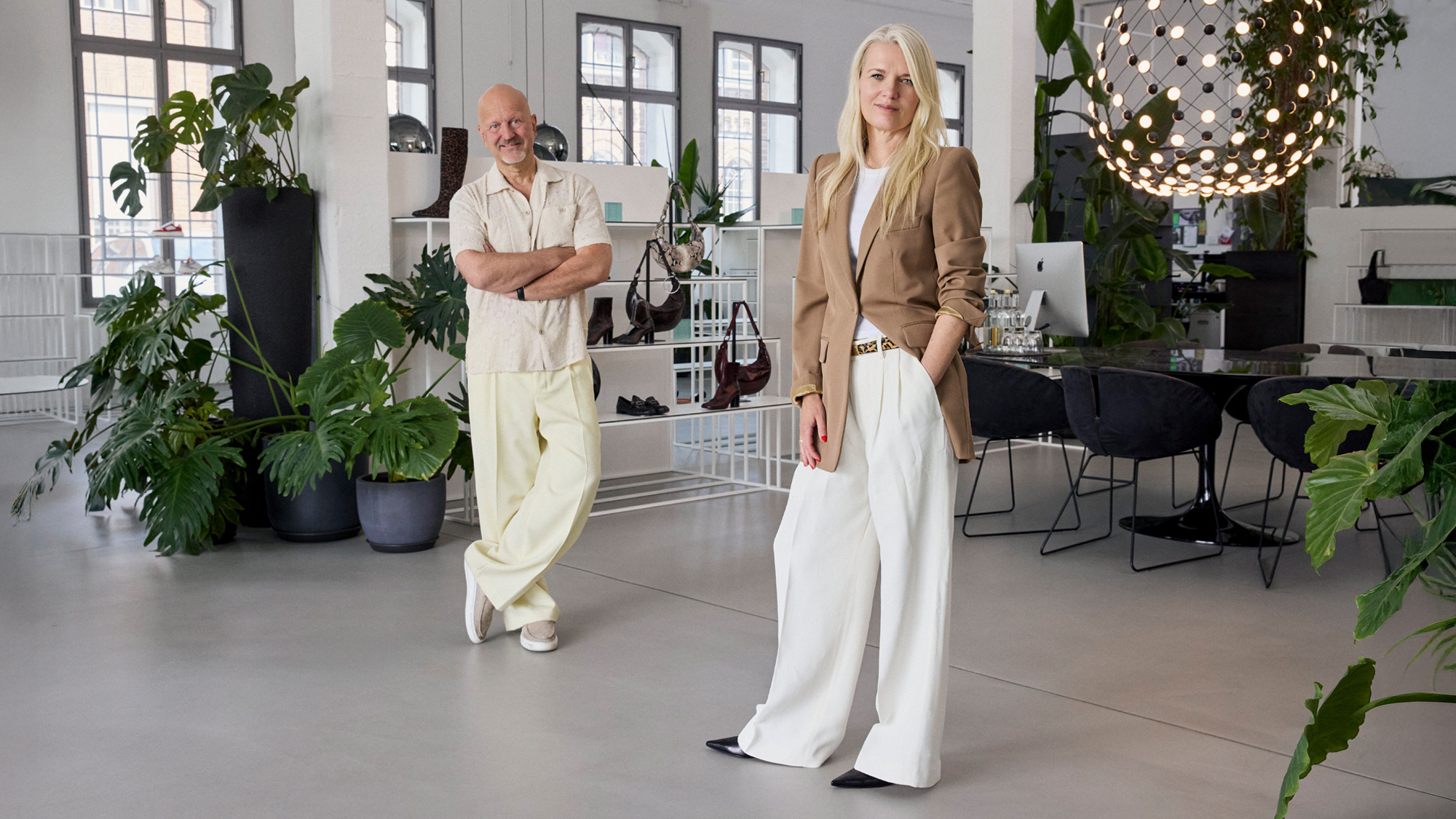 Topfpflanze, Blazer, Pflanzgefäß, Dame, Person