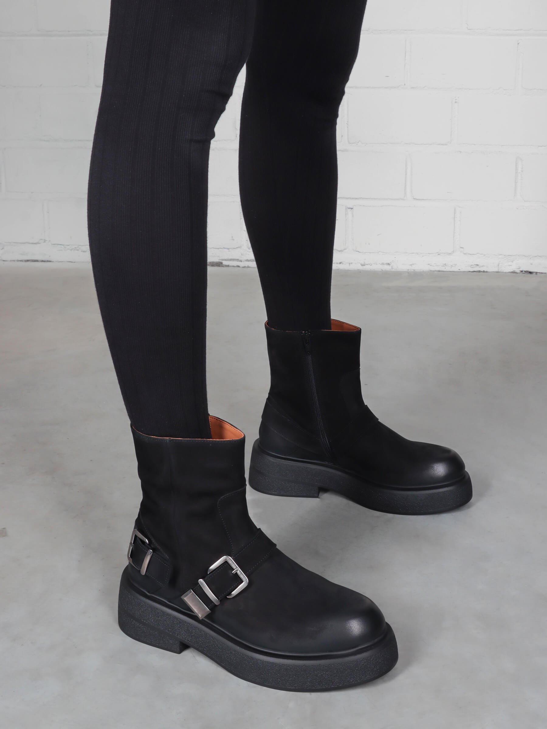Stiefeletten schwarz