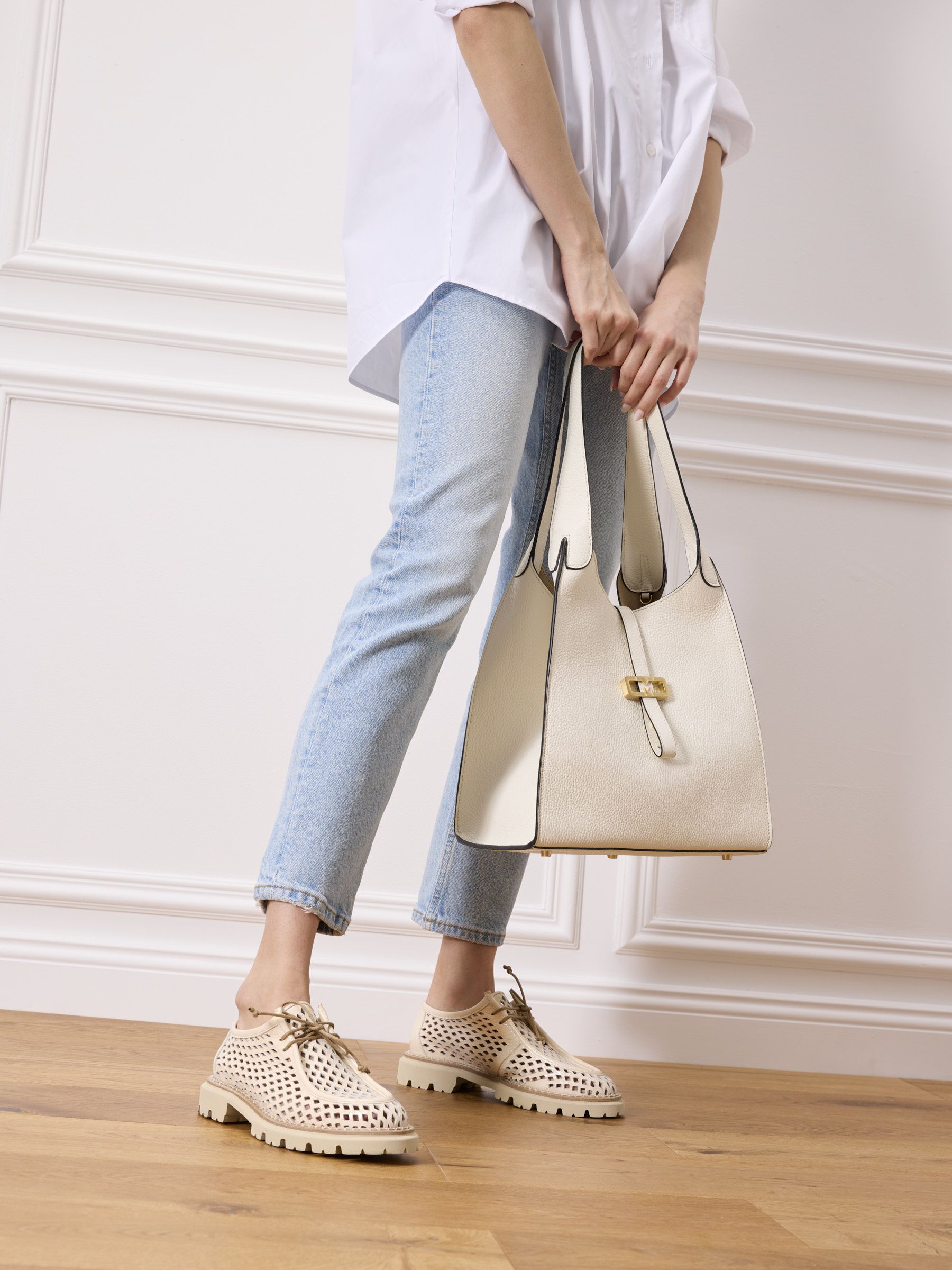 CHISE Lackleder Weiß, Hosen, Schuh, Tasche, Handtasche, Jeans
