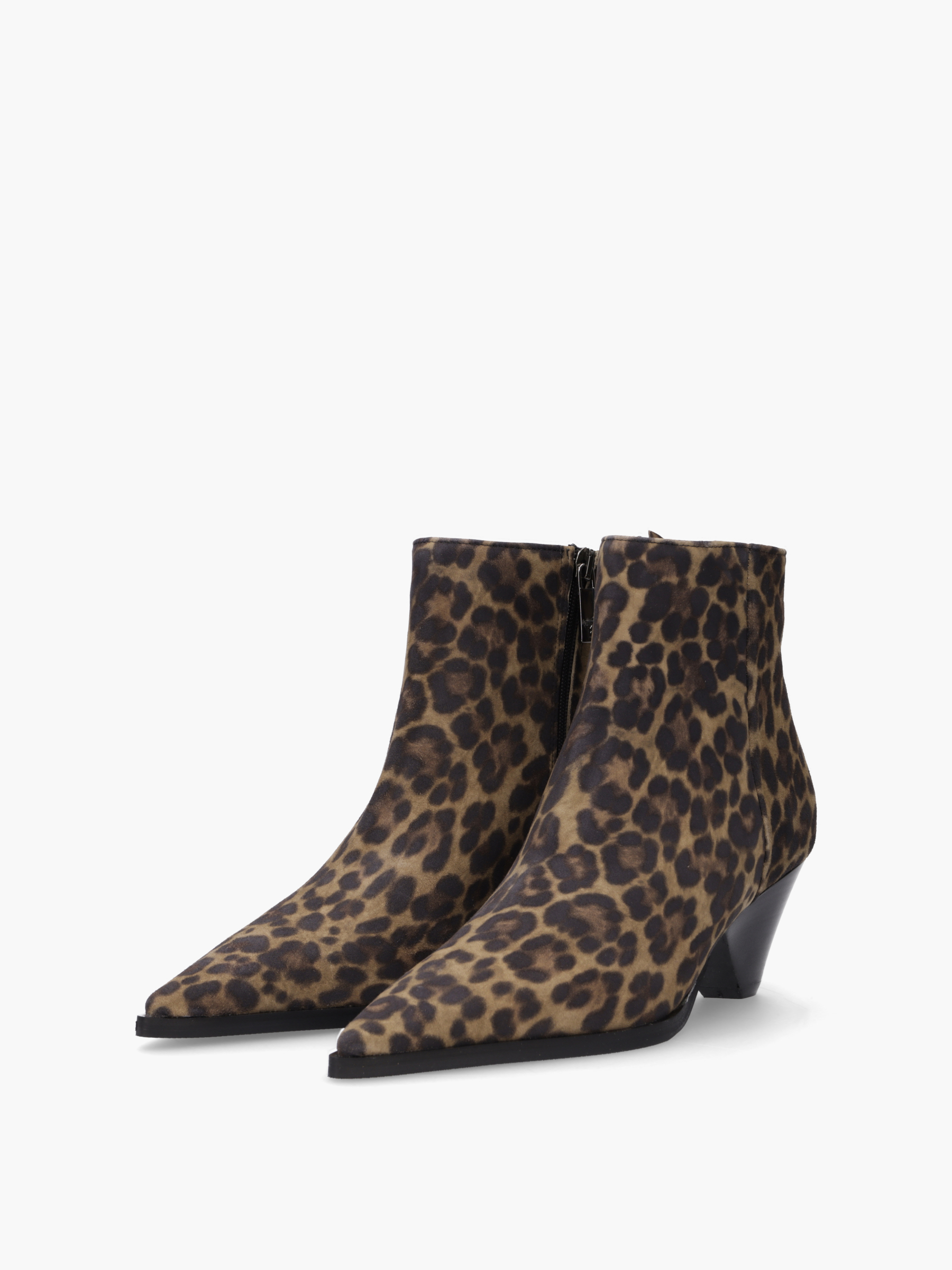 Bekleidung, Schuhwerk, Schuh, Hoher Absatz