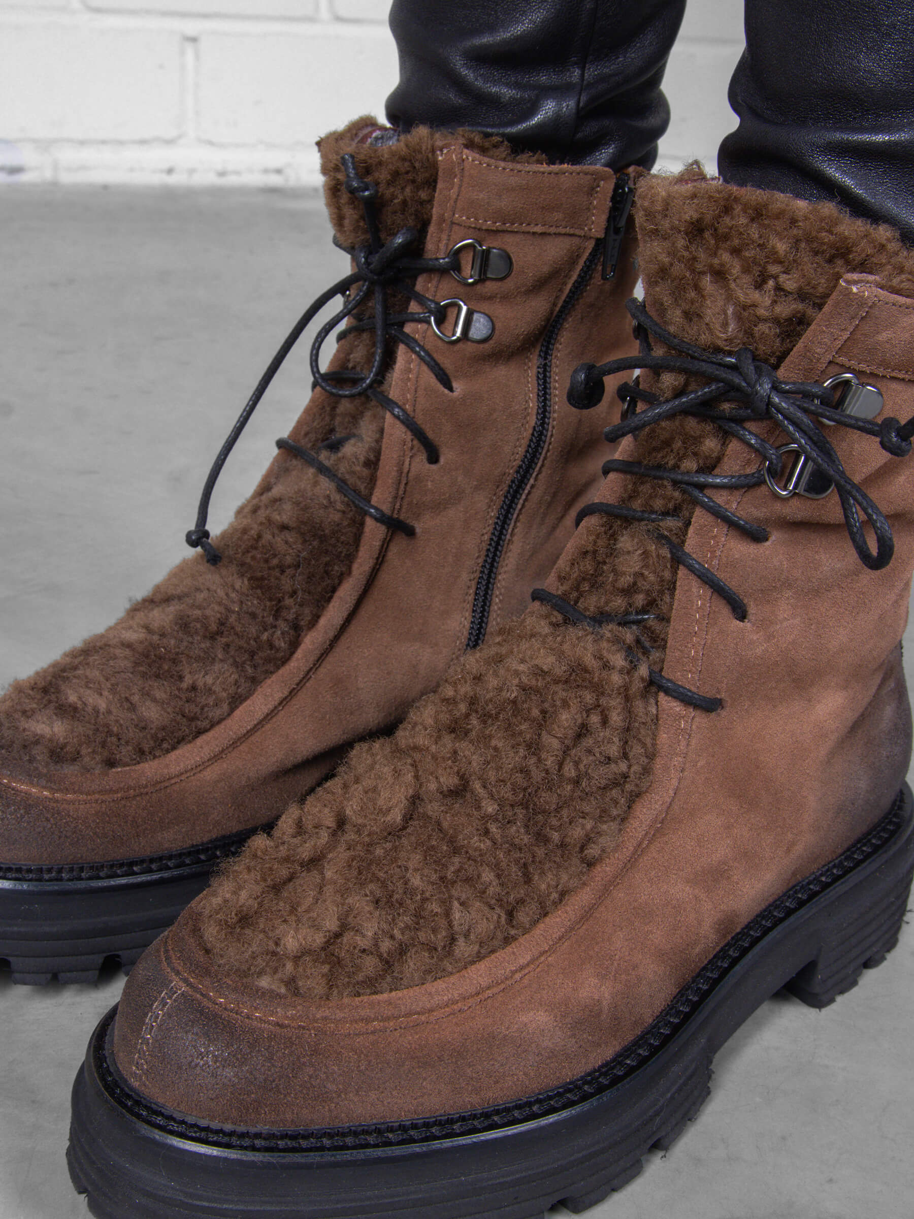 Lammfell Stiefeletten taupe