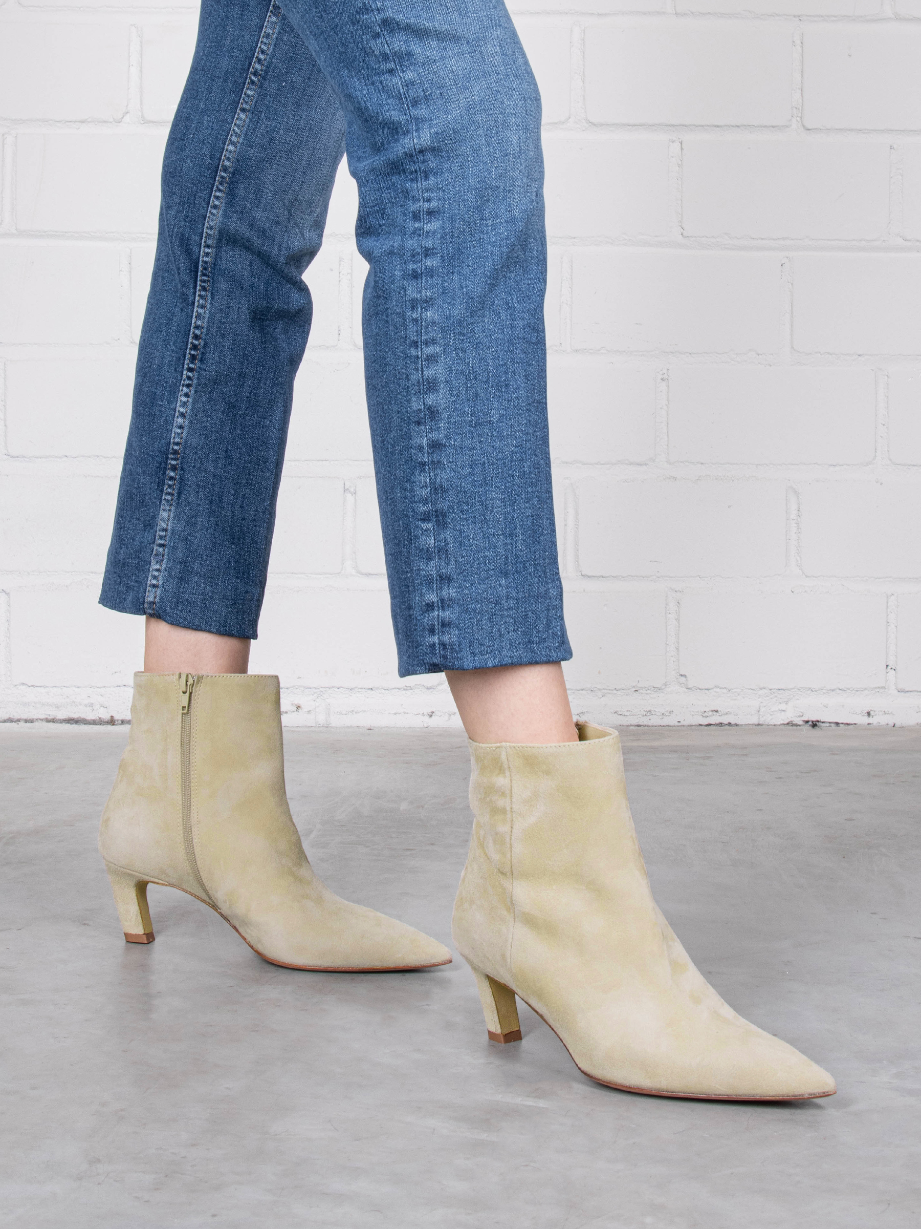 Stiefeletten-beige-50-mm-TM8867B-0010-0030-Thea-Mika_7_BMPf5toZsWcrCij Stiefeletten beige 50 mm