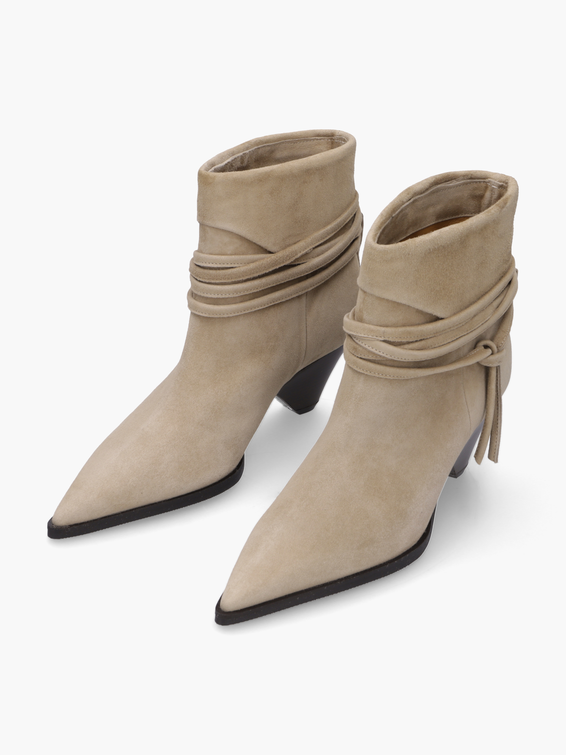 Bekleidung, Schuhwerk, Schuh, Hoher Absatz