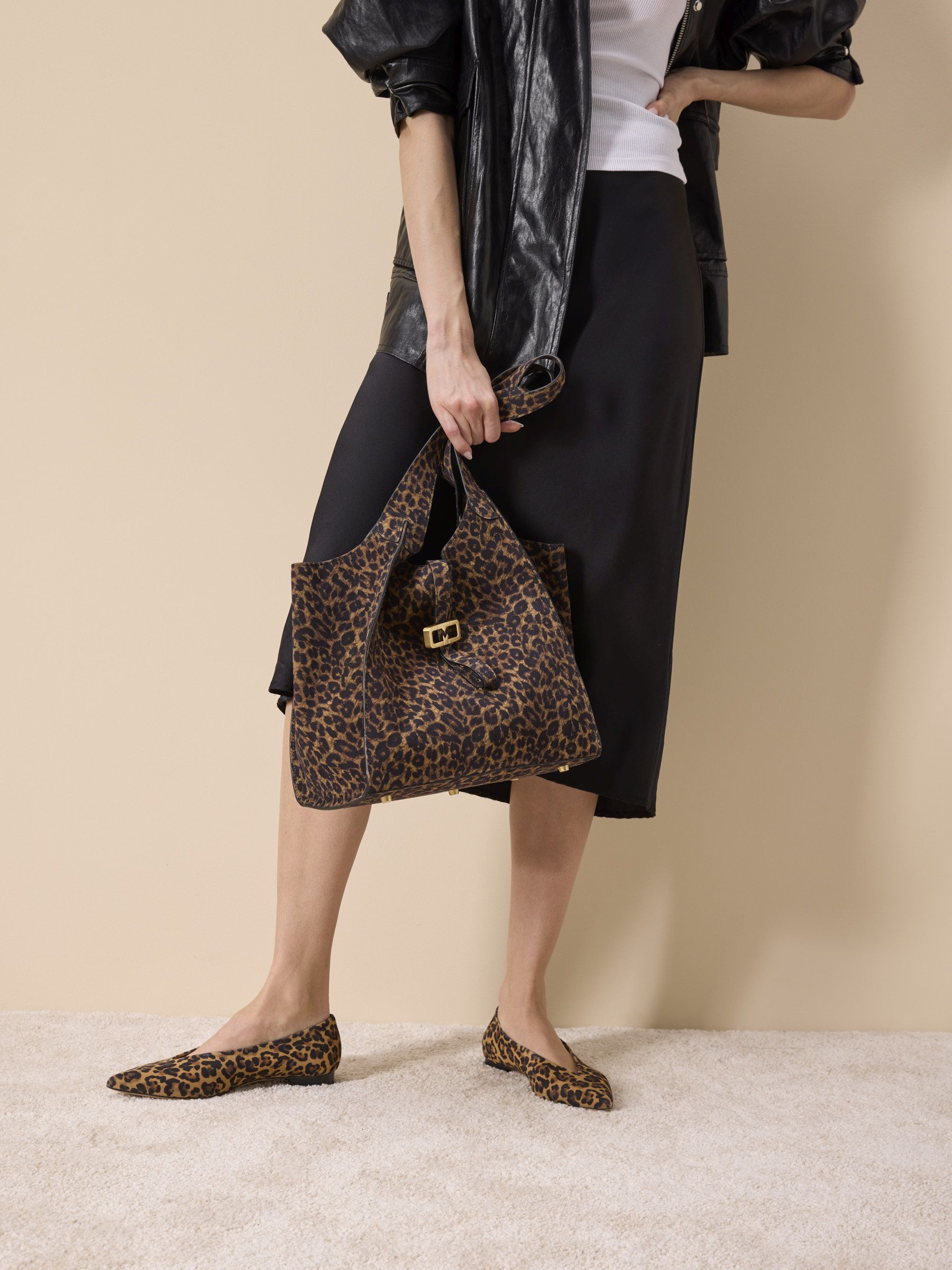 MATA Veloursleder Leo, Tasche, Handtasche, Rock, Schuh, Hoher Absatz