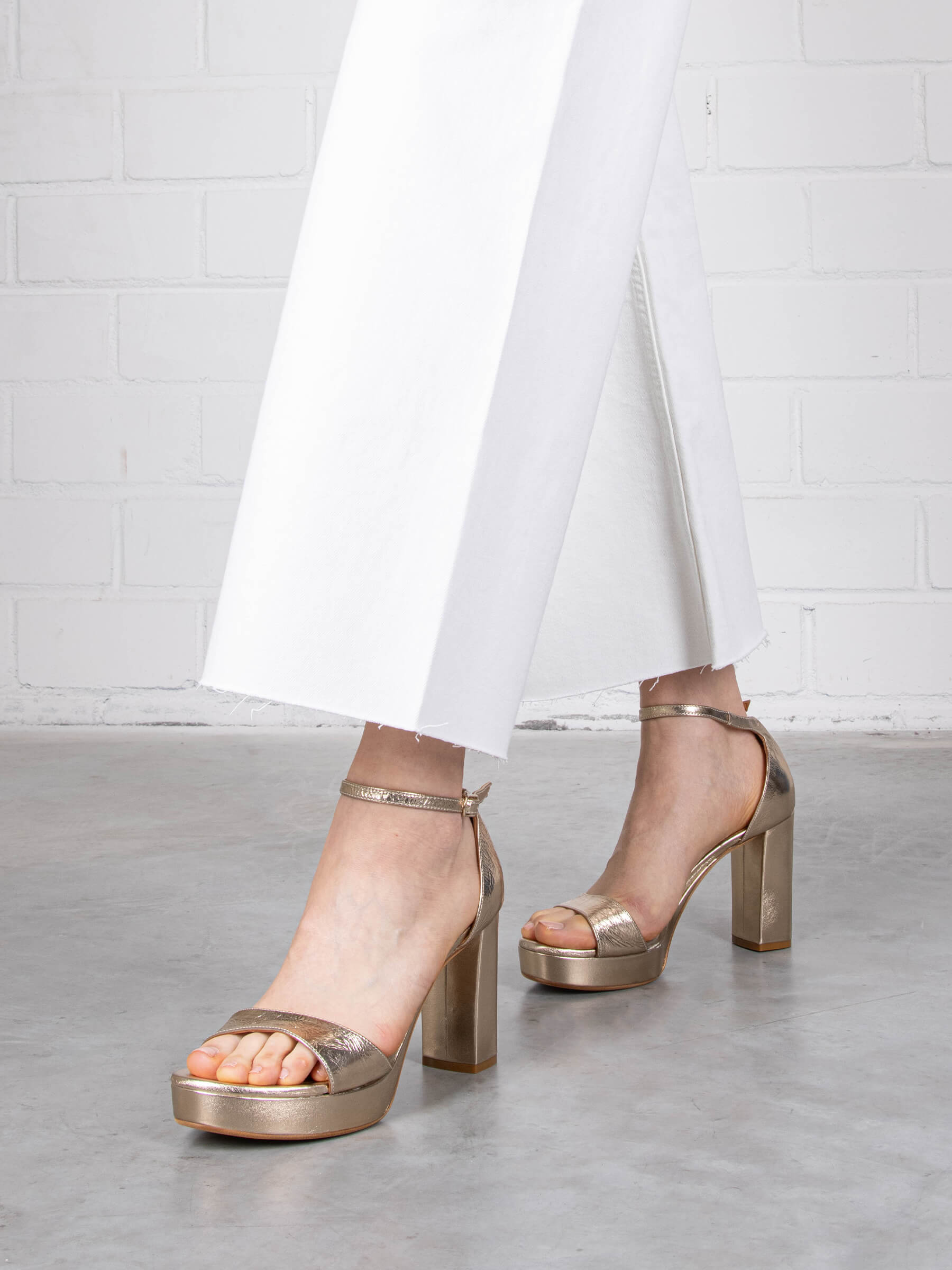 Plateau-Sandalen metallic 100 mm