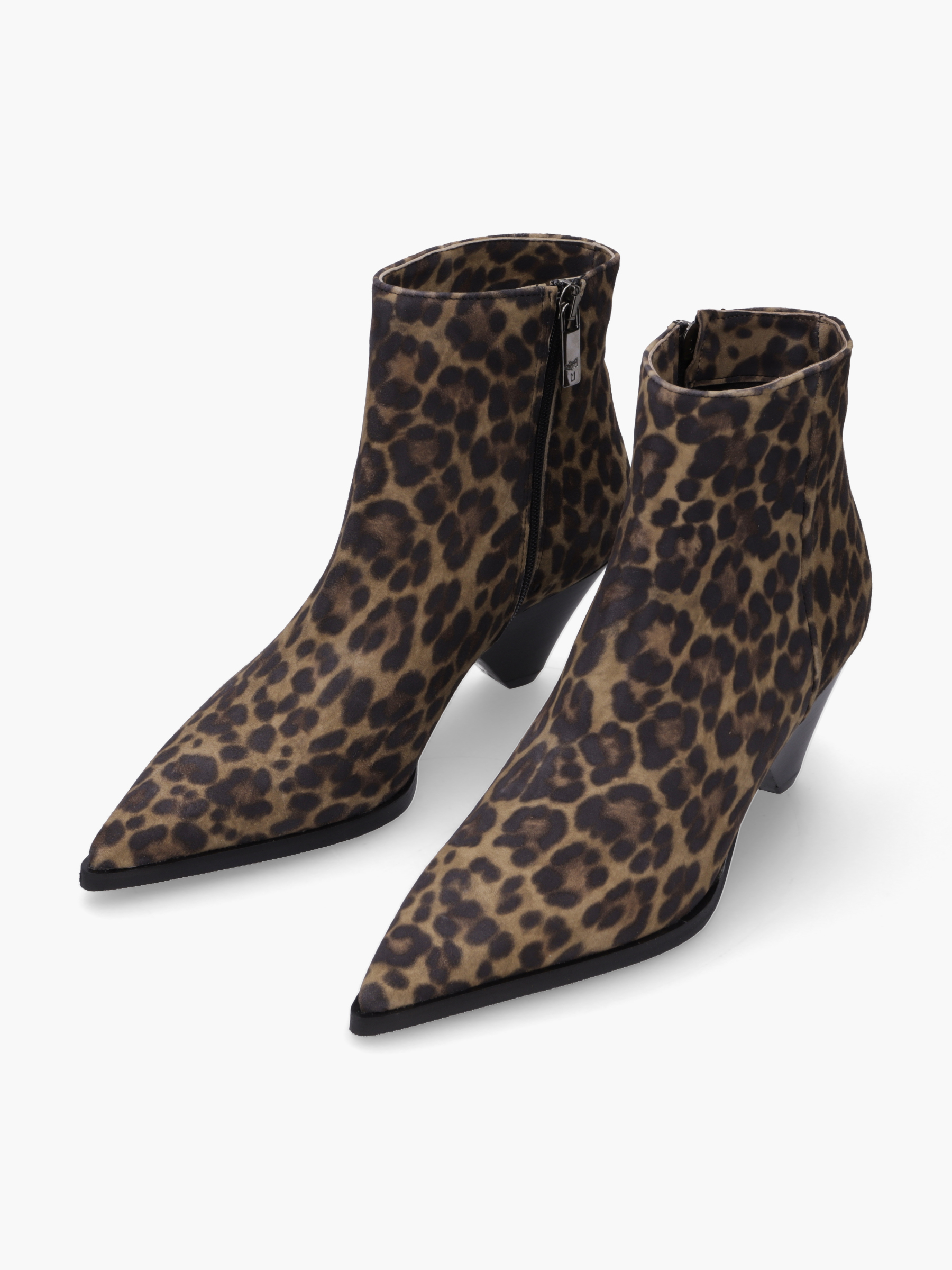 Bekleidung, Schuhwerk, Schuh, Hoher Absatz