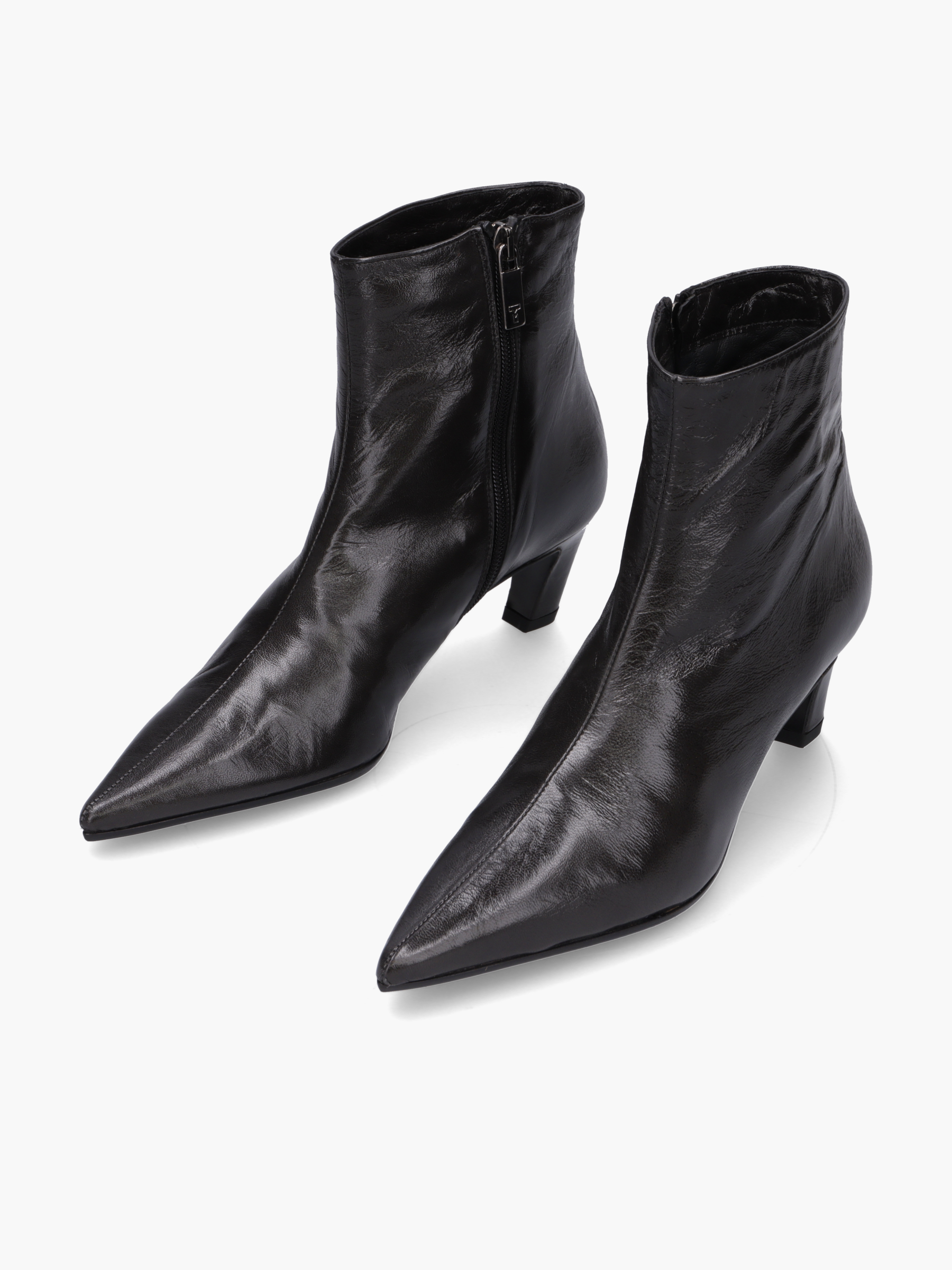 Bekleidung, Schuhwerk, Schuh, Hoher Absatz