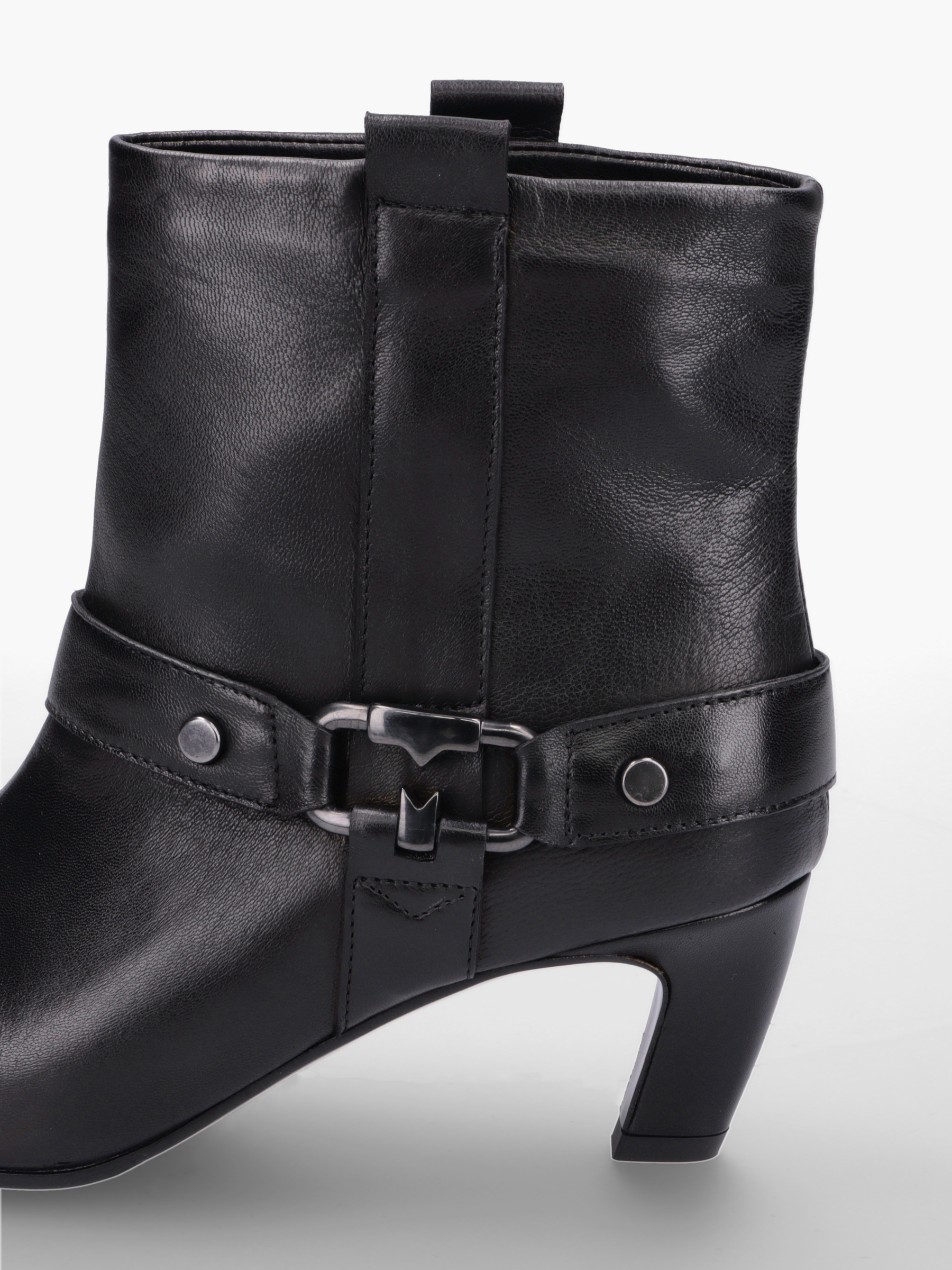 Bekleidung, Schuhwerk, Schuh, Hoher Absatz