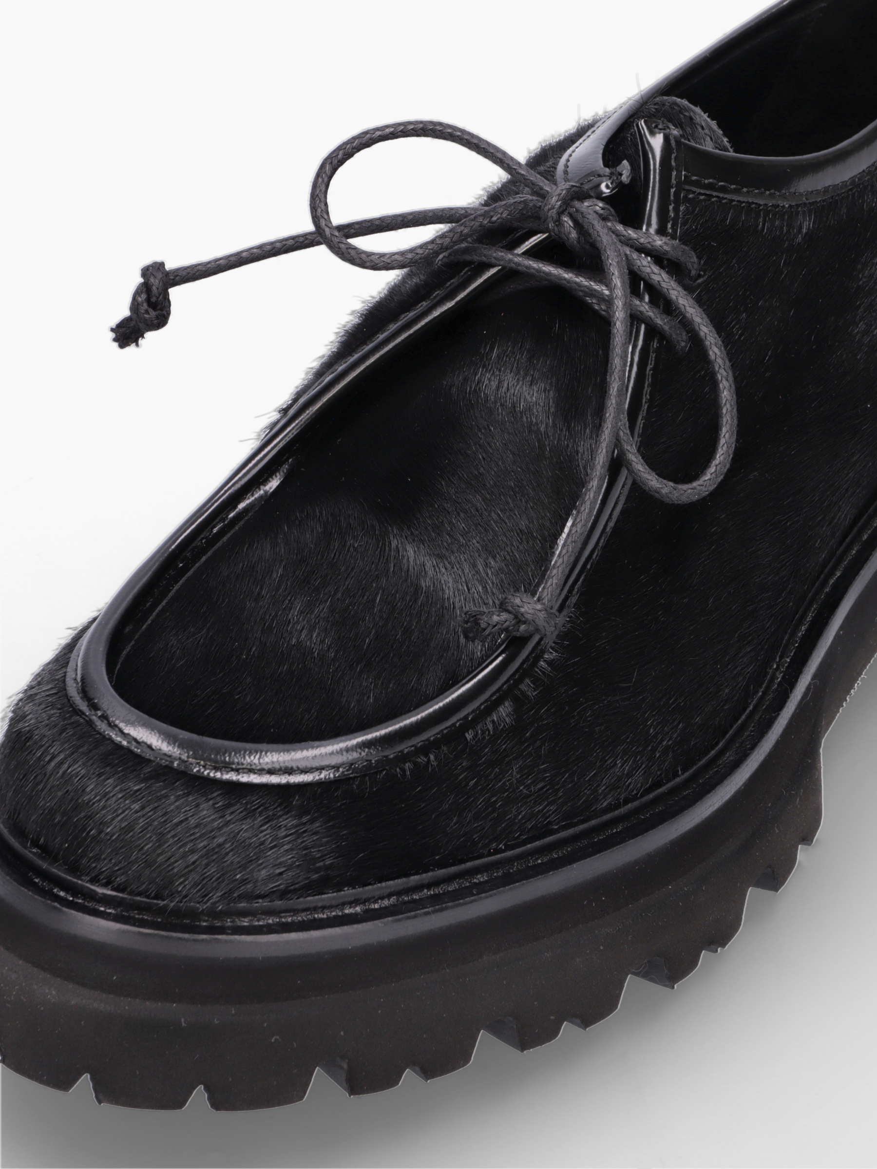 CHIEKO Kuhfell Schwarz, Bekleidung, Schuhwerk, Schuh, Sneaker